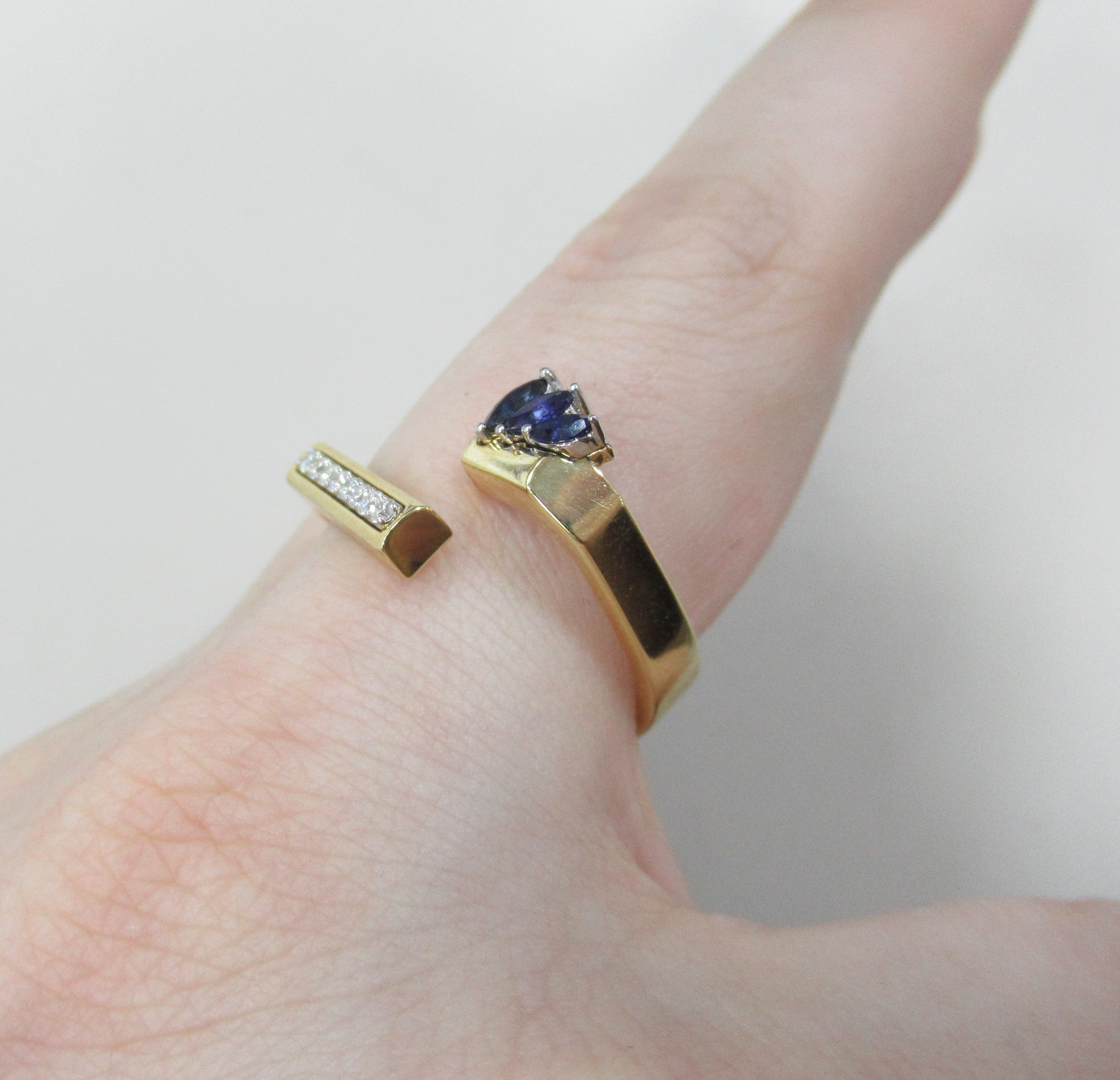 10311-001185 Кольцо (Au 750)